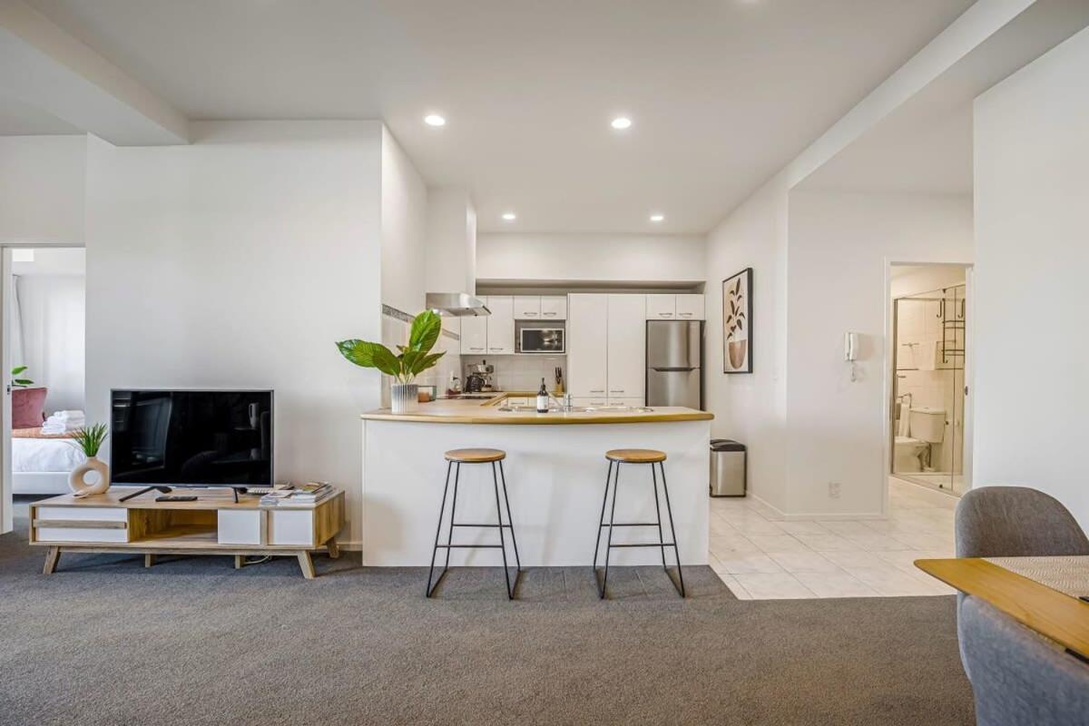 Spacious Character Apartment オークランド エクステリア 写真