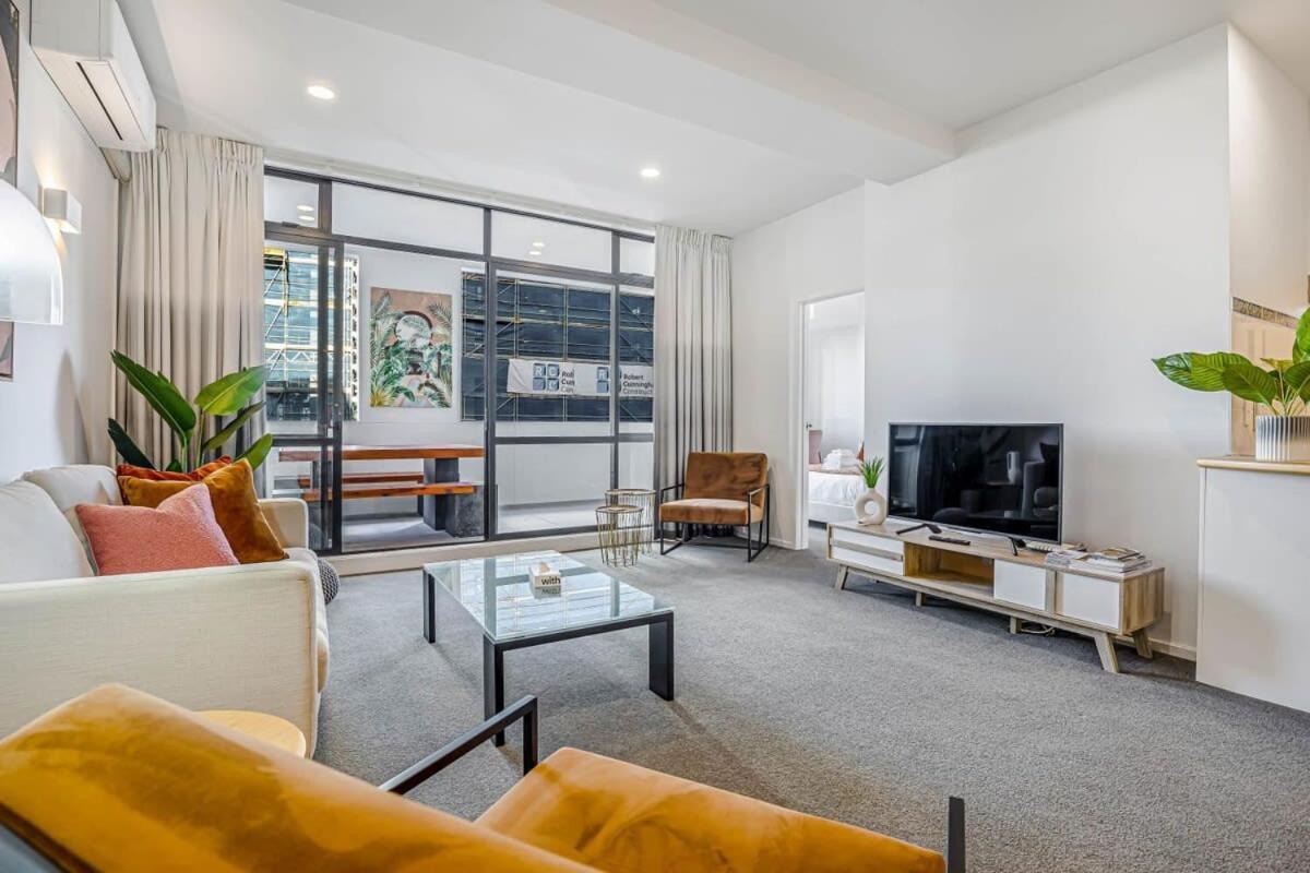 Spacious Character Apartment オークランド エクステリア 写真