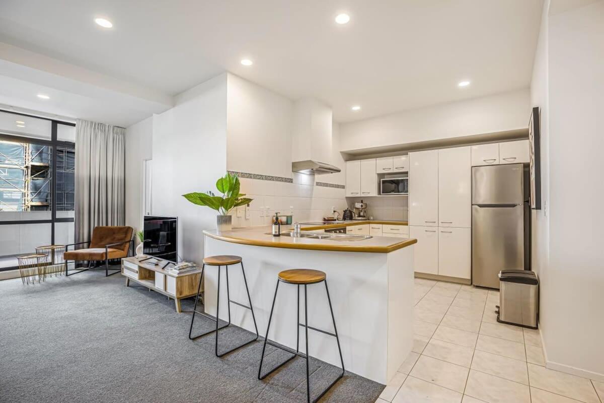 Spacious Character Apartment オークランド エクステリア 写真